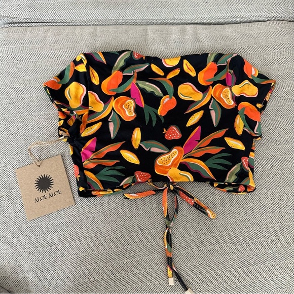 NWT Aloe Aloe Fruit Punch Swim Crop Top Size Extra Small XS Reversible - Picture 2 of 5